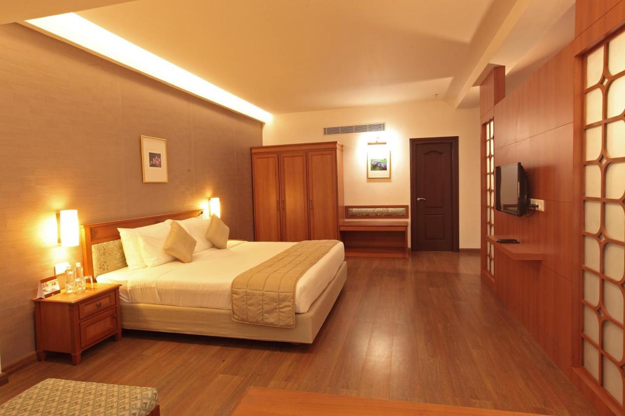 Monsoon Empress Kochi Hotell Exteriör bild