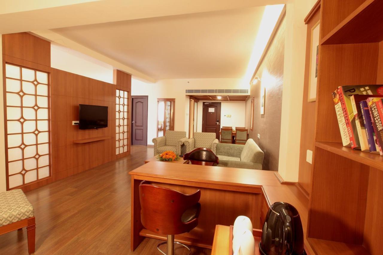 Monsoon Empress Kochi Hotell Exteriör bild