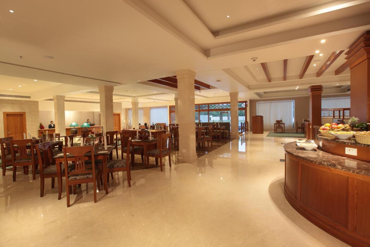 Monsoon Empress Kochi Hotell Exteriör bild